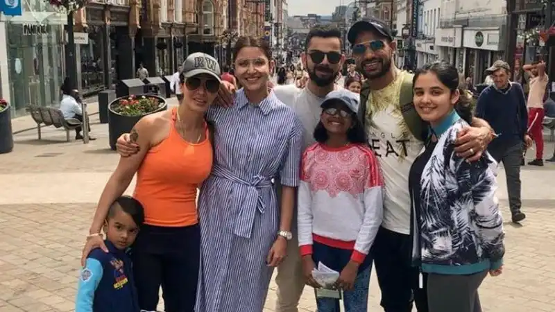 Why Shikhar Dhawan Calls Anushka Sharma & Virat Kohli Two Strangers?