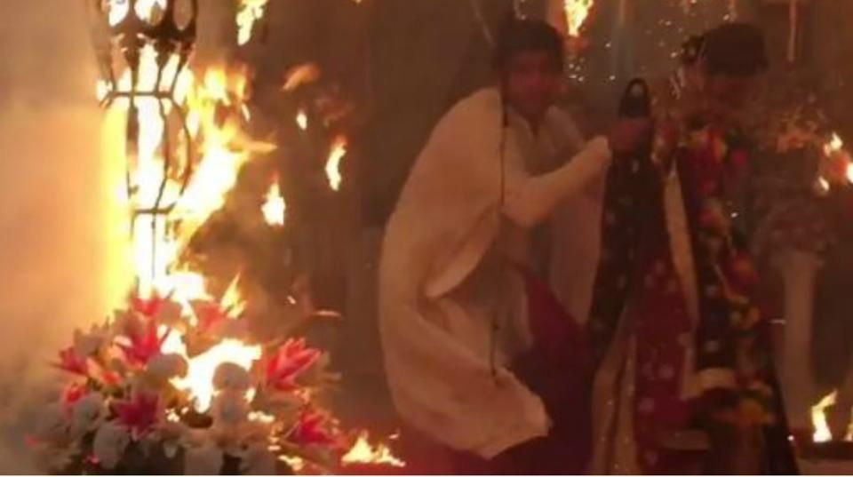 WATCH: Kushal Tandon Turns Real Life Hero; Saves Jennifer Winget From Fire On The Sets Of Beyhadh!