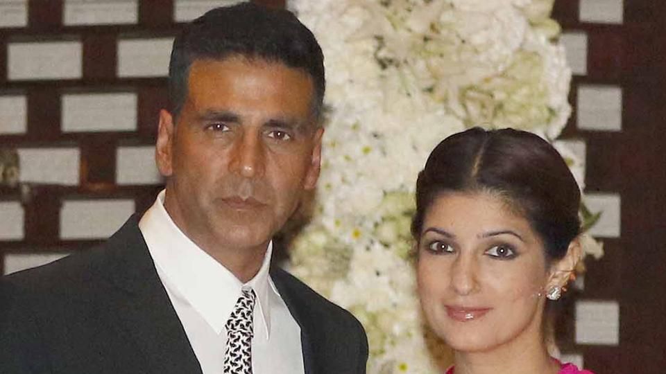 Twinkle Khanna Apologises For Her Stance While Supporting Akshay Kumar In The Mallika Dua Controversy!