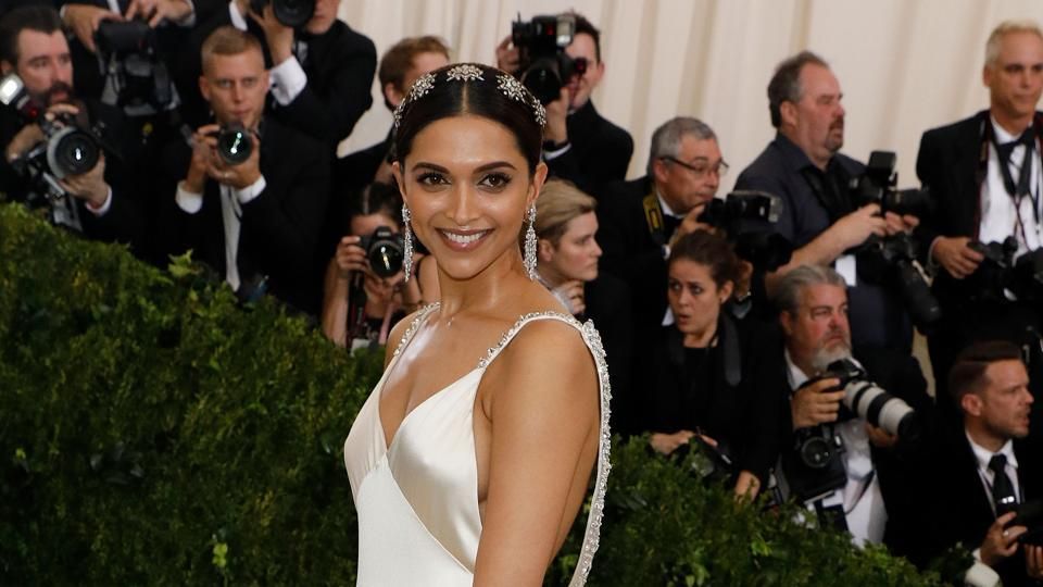 Cannes 2017: Deepika Padukone Is Chilling Like A Boss As She Gears Up To Walk The Red Carpet!