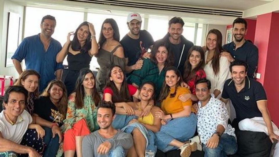Super 30 Success Party At Farah Khan's House, Hrithik Roshan Chills With Friends From Bollywood