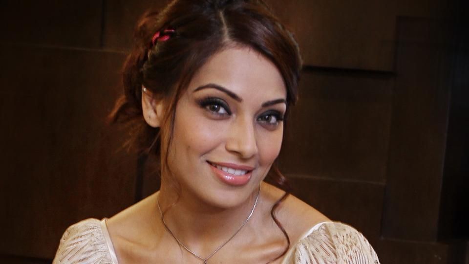 Bipasha Basu on becoming a mother: My mom is keen to have a granddaughter soon