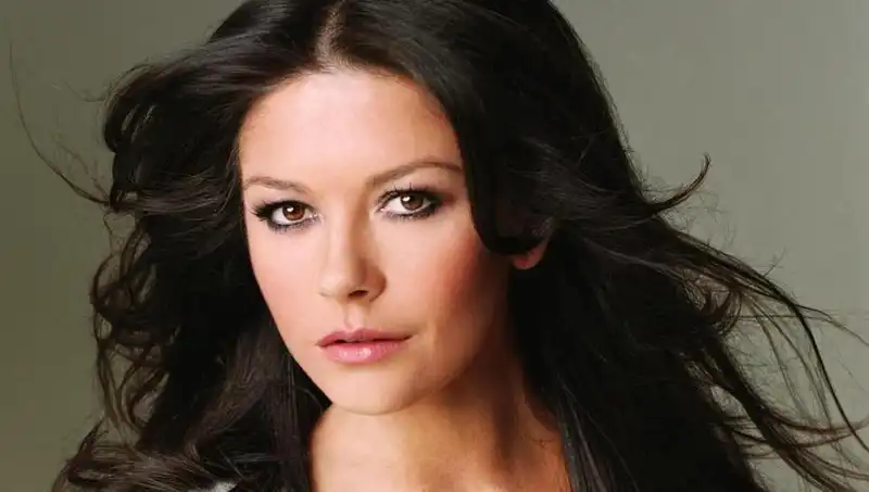 Catherine Zeta-Jones' bathroom cabinet contains products worth over Rs 1.67 lakh