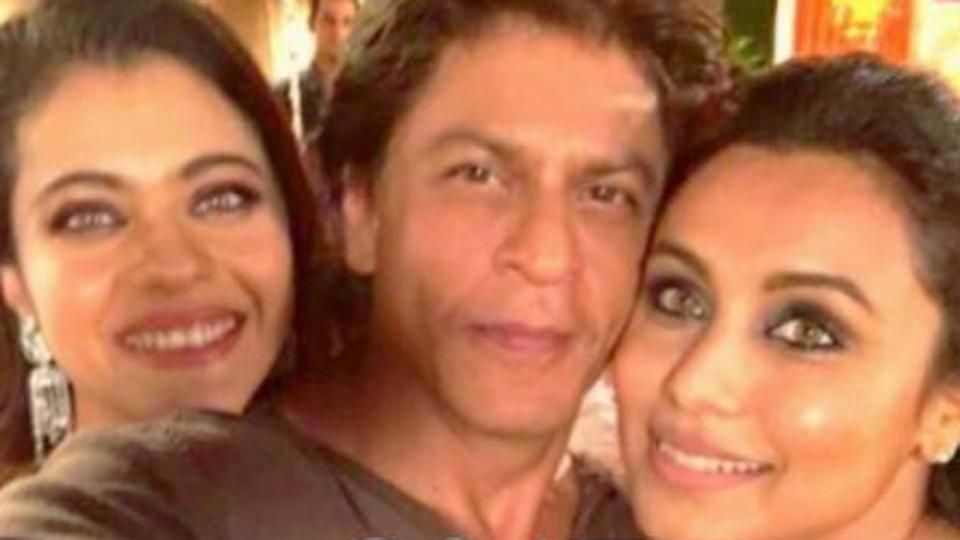 Check Out Shah Rukh Khan's Kuch Kuch Hota Hai Selfie With Kajol & Rani Mukerji