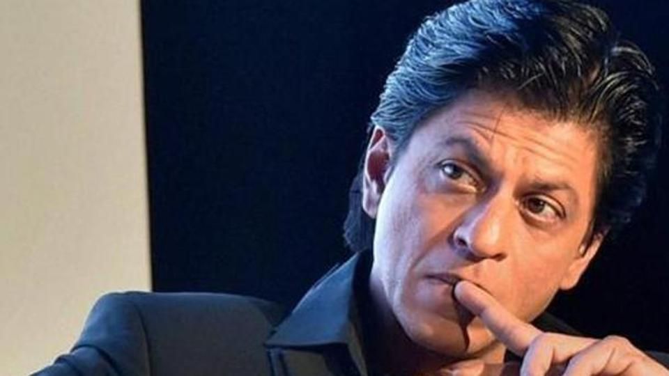 Here's Why A Bhopal Man Has Sent A Legal Notice To Shah Rukh Khan!