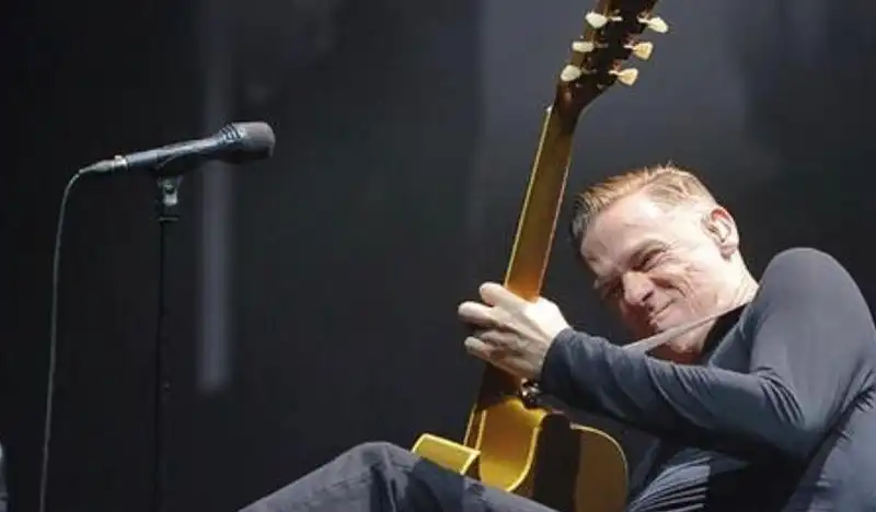 I Really Want To Perform In India, But Can't Find A Promoter For The Tour: Bryan Adams