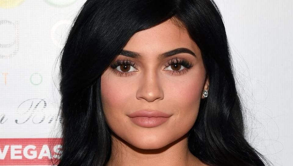 Kylie Jenner gets chased off red carpet by anti-fur protestors