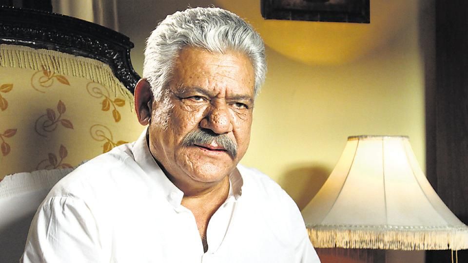 WHAT!? Pakistani TV Anchor Claims Spotting Om Puri's Ghost In Front Of His Mumbai Home!