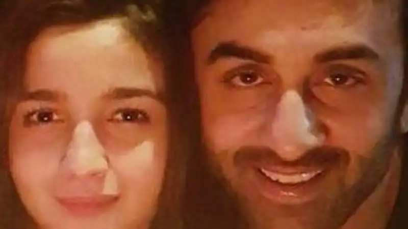 Ranbir Kapoor spotted with Alia Bhatt at a late night dinner