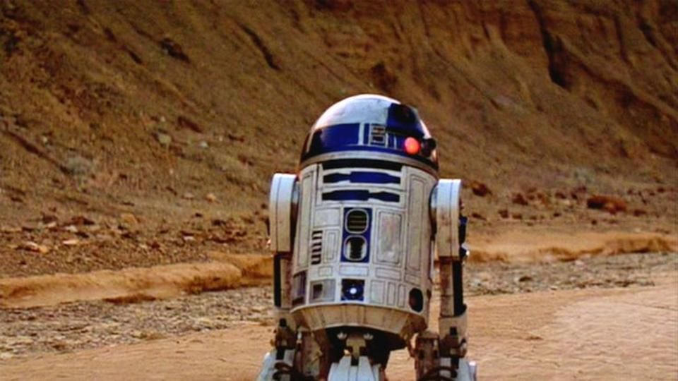 R2-D2 Fetches $2.8 million, Darth Vader Helmet Goes For $96000 Amongst Other Items At Auction