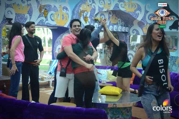 Double Trouble Ends In Bigg Boss, Housemates Set Free!
