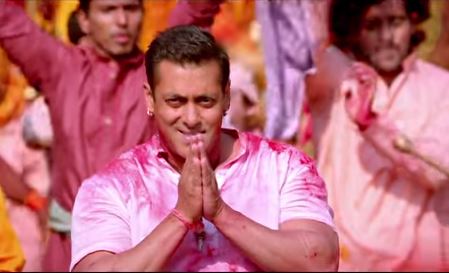 Watch Salman Khan Having A Blast In The Making Of Bajrangi Bhaijaan's Selfie Le Le Re Song