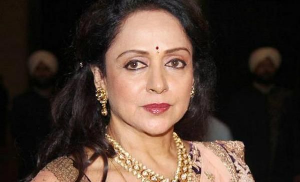 Hema Malini Faces Head Injury In Car Accident, Rushed To Fortis Jaipur