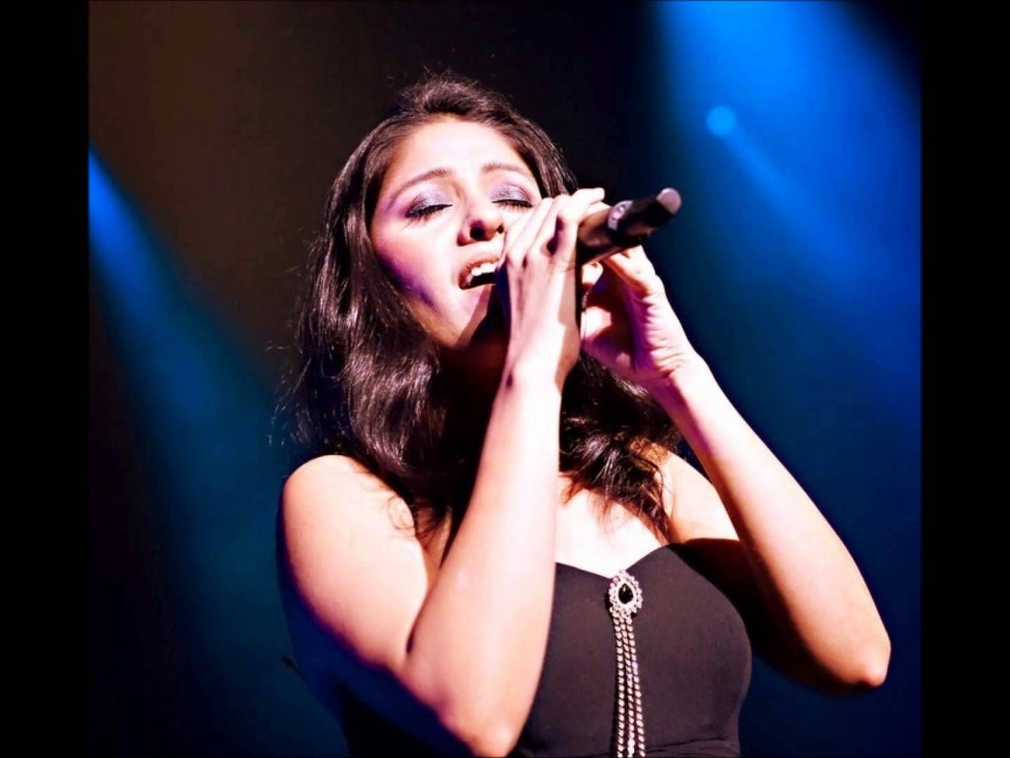 10 Songs That Prove Sunidhi Chauhan Can Sing Literally Anything