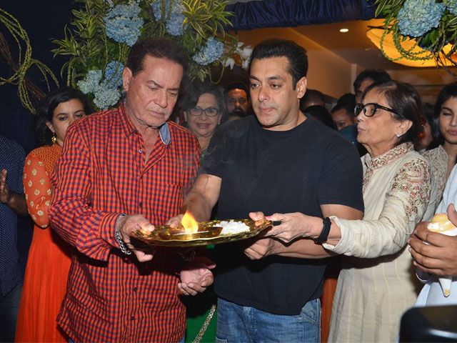 Salman Khan's Ganesh Chaturthi Celebrations!
