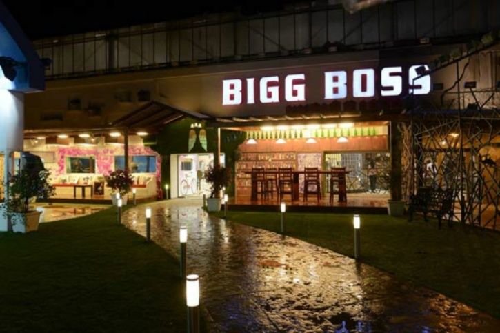  THESE Are The Harsh Clauses All Bigg Boss Contestants Sign On To Enter The Show