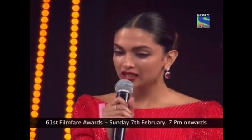 Deepika Padukone Reads Out A Heart-Warming Letter From Her Father While Accepting Her Filmfare Award