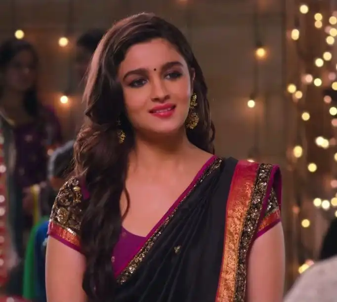 16 Gifs Of Alia Bhatt That Perfectly Summarize Every Girl's Experience At Indian Weddings!