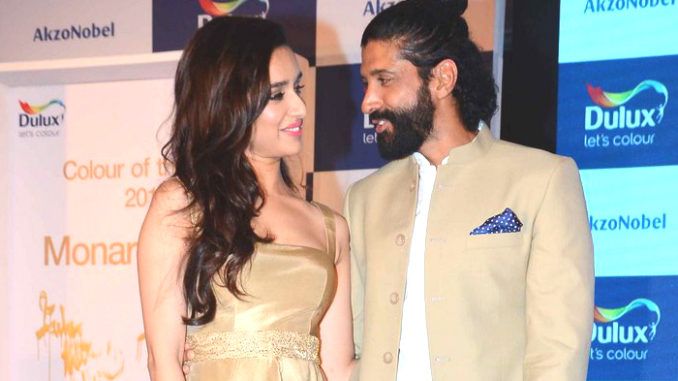 Shraddha Kapoor And Farhan Akhtar Caught Cozying Up In A Party