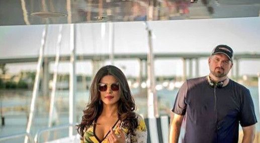 Priyanka Chopra Looks Vibrant In This New Picture From Baywatch!