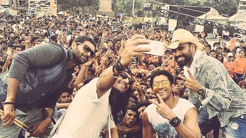Cast of ‘Rock On 2’ Poses for A Selfie As Shoot Wrap Up!