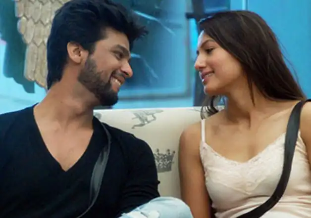 Exes Kushal Tandon & Gauahar Khan Exchange Bitter Words on Twitter