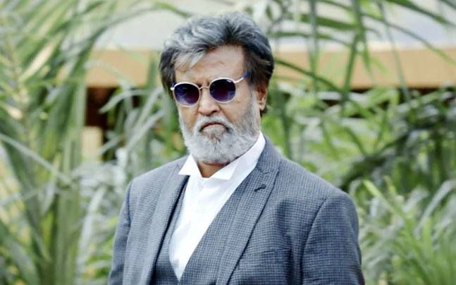 OMG: First Fan Review Of Kabali Out, Read It Here