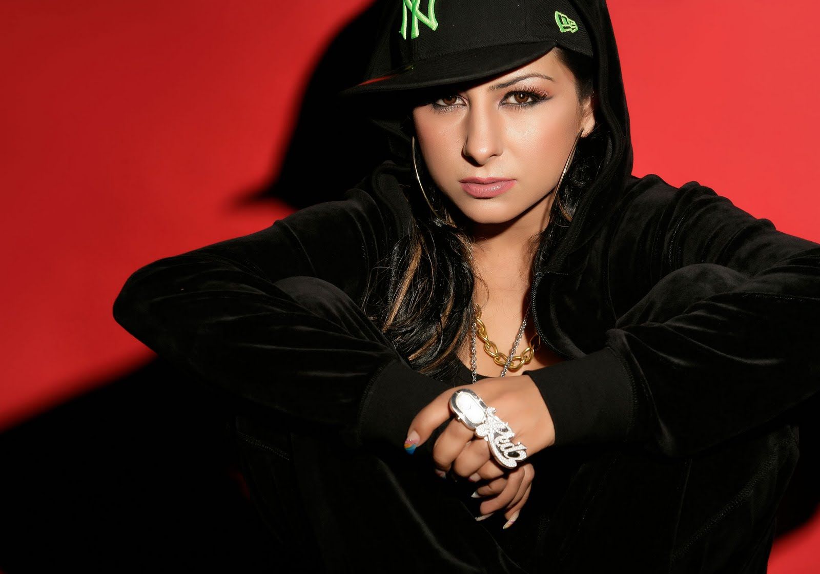 5 Hard Kaur Songs To Let Your Hair Down This Weekend