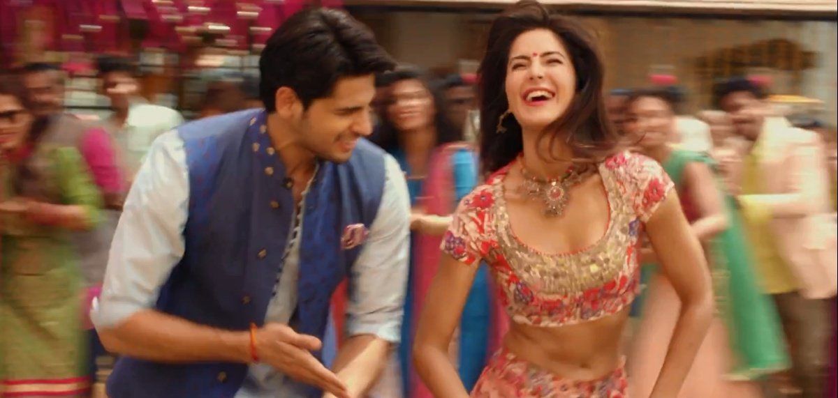 Nach De Ne Saare: Katrina Steals The Show In The Shaadi Song Of The Year! 