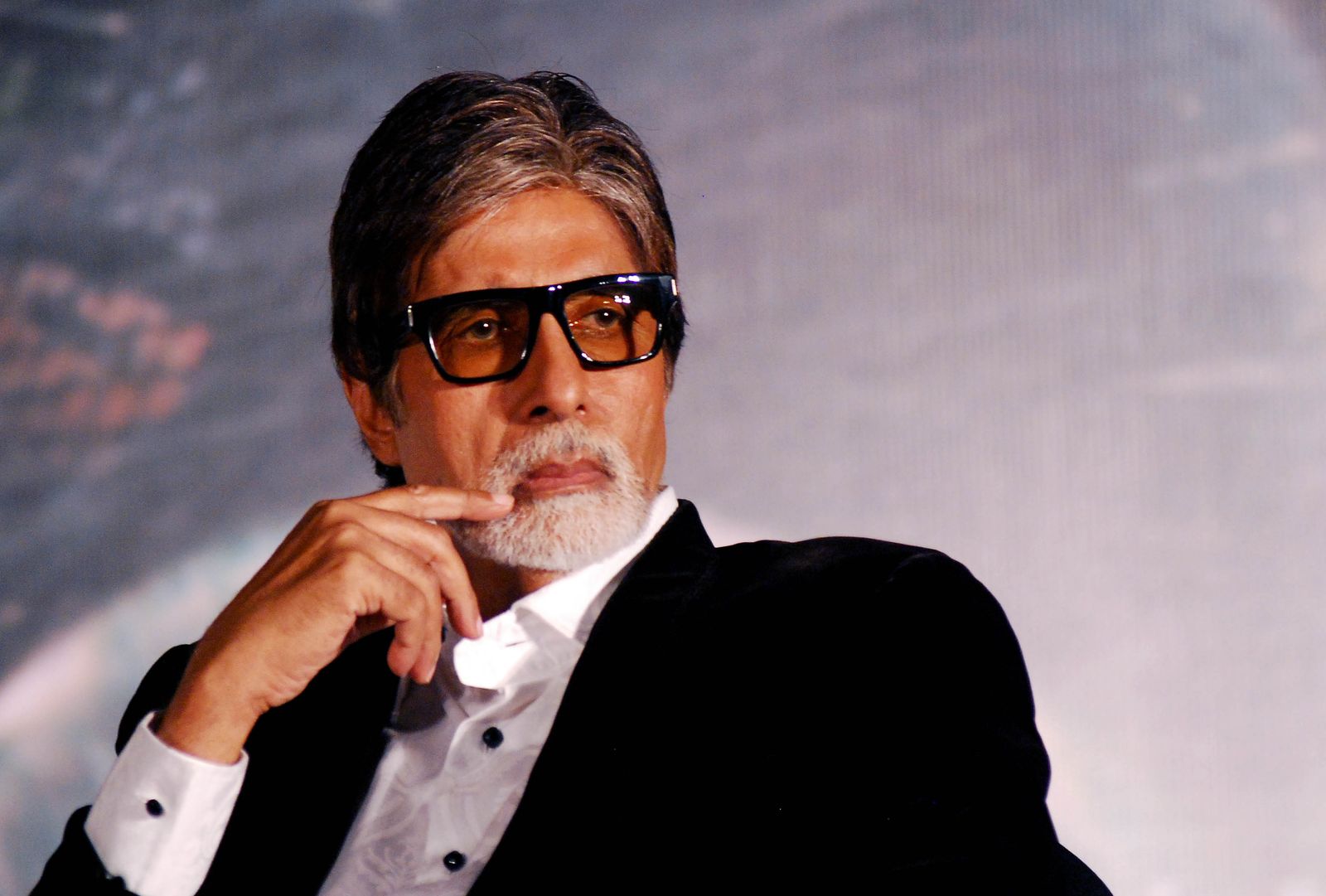 Amitabh Bachchan Confesses That This Actress Was Paid MORE Than Him For A Movie! 