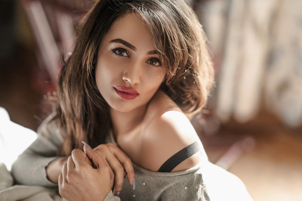  Tejaswi Madivada Is Waiting For The Right Film To Boost Her Career!