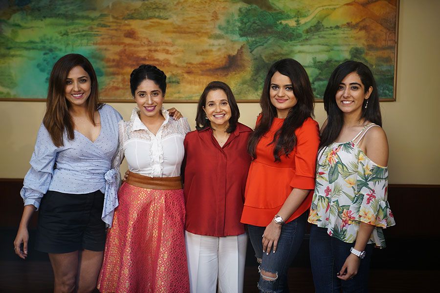 Why Is There No Female Arijit Singh In Bollywood? Top Female Singers Tell Anupama Chopra! 