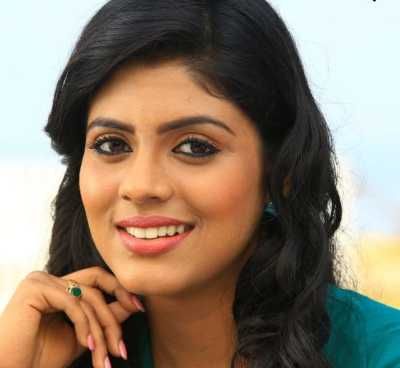 Guess What Role Will Iniya Play In Pottu!