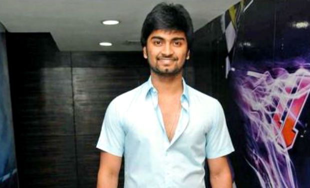 Atharvaa To Get Three Looks For Boomerang!