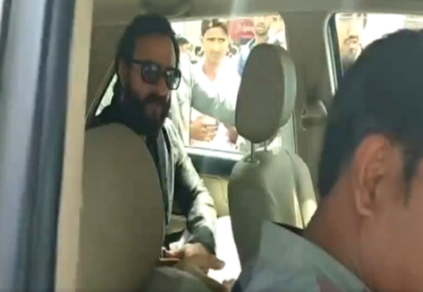 Saif Ali Khan Gets Social Media Flak For Being Impolite To His Driver