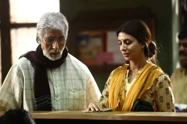 अमिताभ बच्चन की बेटी श्वेता कर रही हैं एक्टिंग में डेब्यू, पापा के साथ करेंगी काम !
