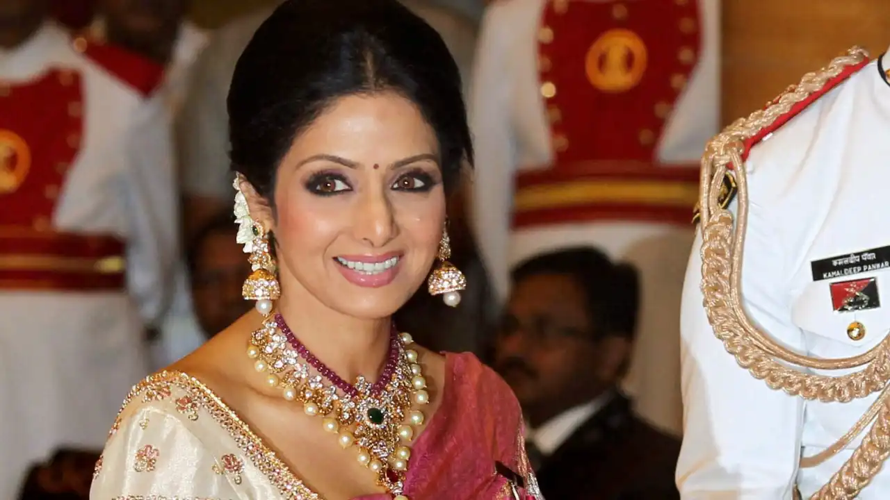 5 Absurd Theories Floating Around Sridevi's Death That Would Make You Lose Faith In Humanity!