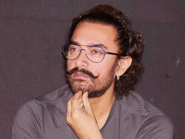 Here's what Aamir has to say about the Rang De Basanti Song 'Roobaroo' and his next 'Rubaru Roshini'