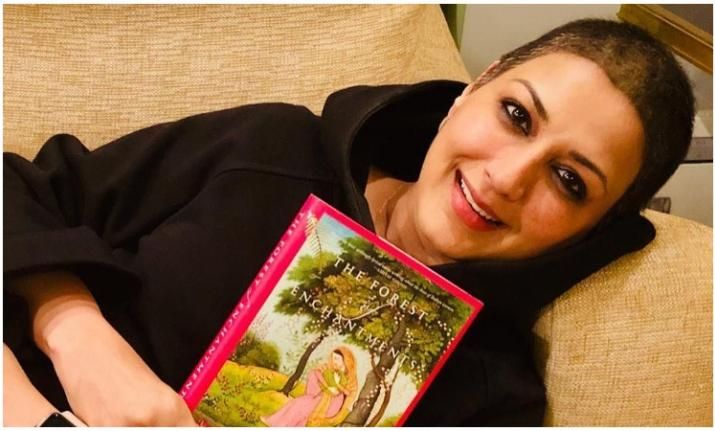 Sonali Bendre Planning To Make Her Bollywood Comeback Post Her Battle With Cancer!