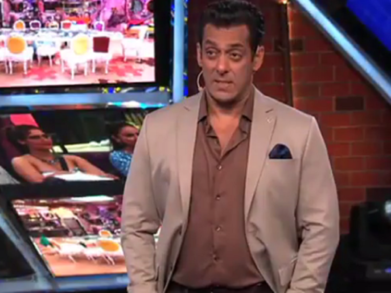 Bigg Boss 13: Salman Khan Reveals Three Evictions Are Underway, Wild Cards To Enter This Weekend!