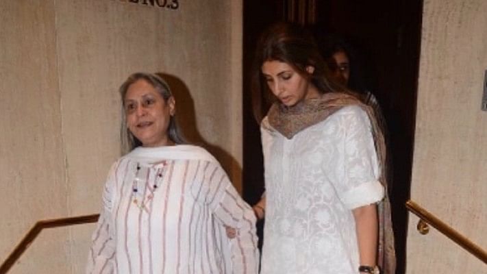 Jaya Bachchan Schools Paparazzi At Manish Malhotra's Father's Prayer Meet, Says 'You Don't Think About What The Situation Is'