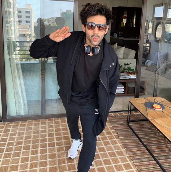 Kartik Aaryan Decides To Take A Fee Hike, To Charge Rs. 7 Crores For Future Projects In Bollywood