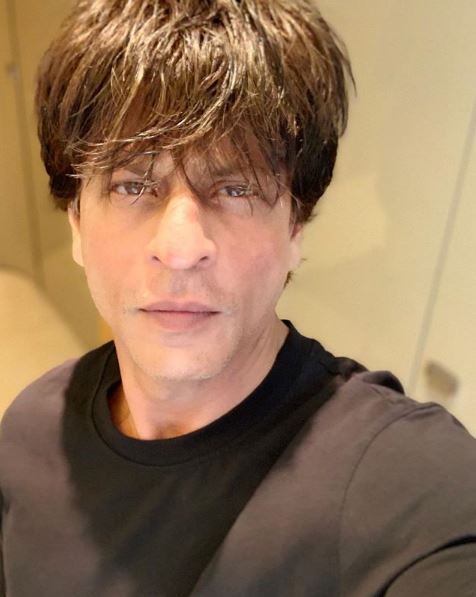 Shah Rukh Khan Locks April 2020 To Begin Shooting For Rajkumar Hirani's Next, Keen On Signing Two More Films