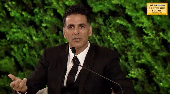 HTLS 2019: Akshay Kumar Reveals His Father Beat Him Up For Failing In The 7th Standard, He Told Him He'll Be A Hero