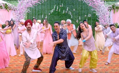 Good Newwz Sauda Khara Khara Song: The Crazy Fun Number Might Just Cure Our Hate For Remakes, Every Possiblity Of Becoming A Dance Floor Staple