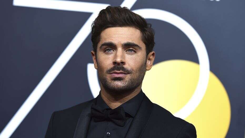 Zac Efron Returns Home For The Holidays, Thanks Fans For Support 