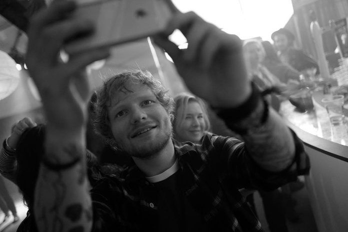 Ed Sheeran Doesn't Own A Mobile Phone, Ditched It To Curb Stress; Can Only Be Reached Via Email