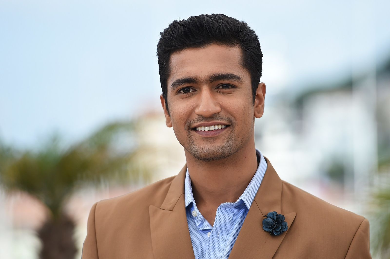 Vicky Kaushal Fractures Cheekbone During Shoot, Gets 13 Stitches!