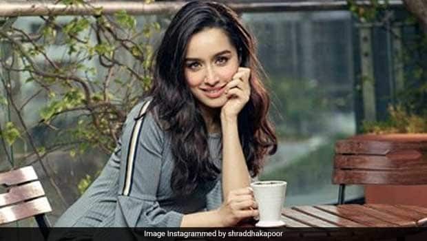 Shraddha Kapoor Sings For Her Fans, Nostalgia Hits With #6YearsOfAashiqui2