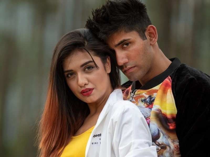Ragini MMS To Return Again, This Time With Lovebirds Varun Sood And Divya Agarwal!